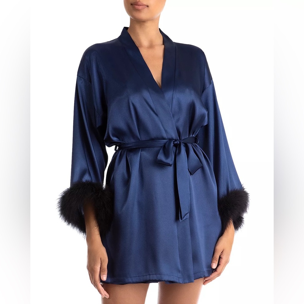 In Bloom by Jonquil
Noelle Feather Trim Robe